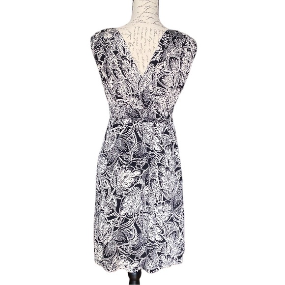 LOFT Dress - Picture 2 of 6